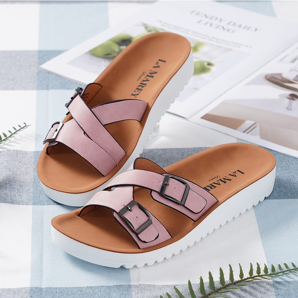 LA MAREY Crisscross Strap Faux-Leather Slippers - Pink 3808966 2