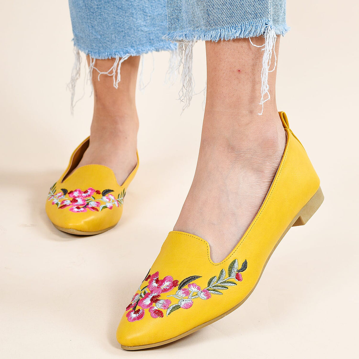 LA MAREY Floral Embroidery Faux-Leather Loafers - White 3808329 2
