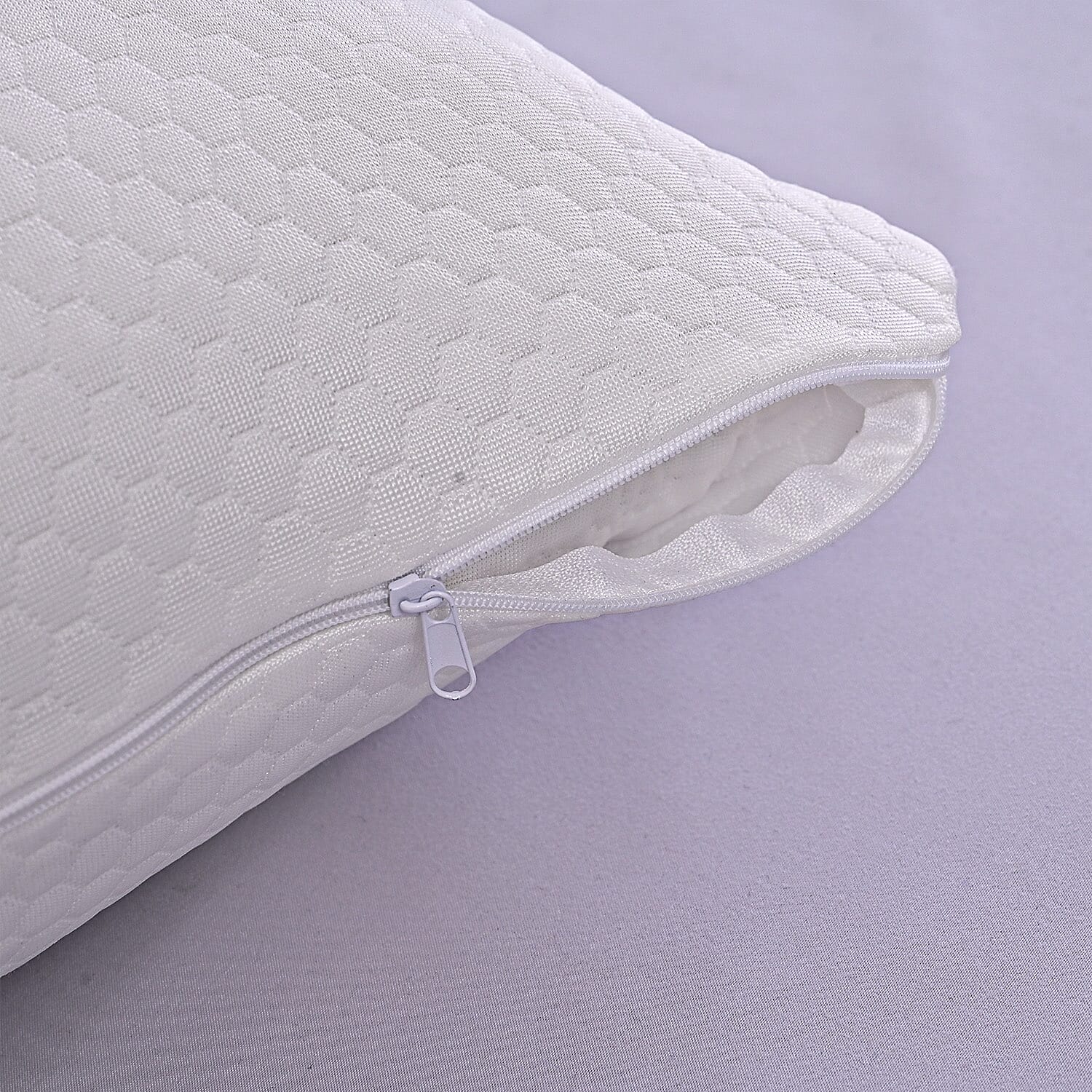 LIVMORE Cooling Pillowcase with Zipper (75 x 50cm) - White 8324807 5