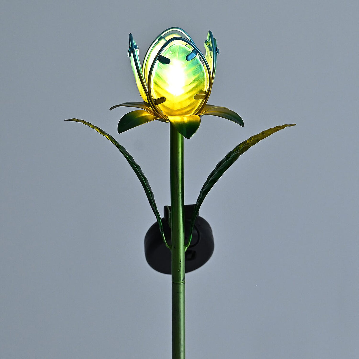 LIVMORE Solar Glass Flower Garden Stake (37cm) - Blue &amp; Green V32515142 6