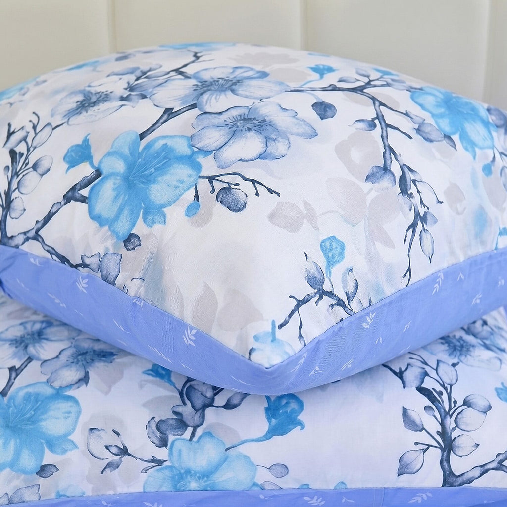 LIVMORE 4-Piece Reversible Printed Bedding Set - inc. Duvet Cover, Fitted Sheet & 2 x Coordinated Pillowcases (Double) - Blue& Multi