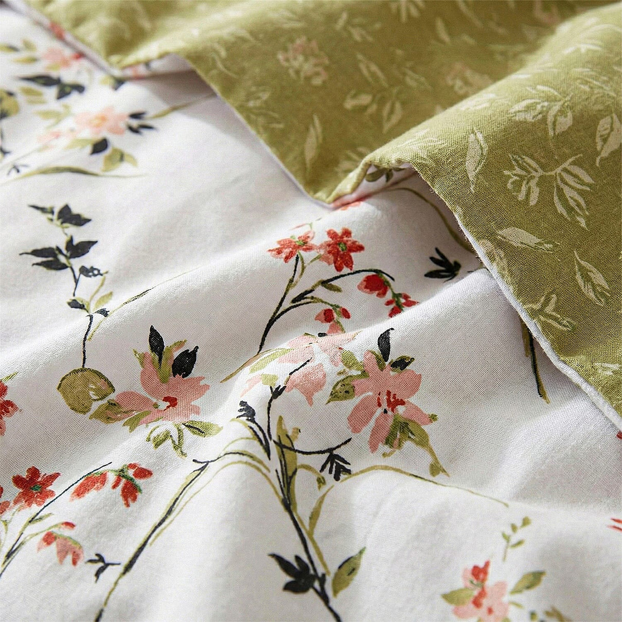 LIVMORE Set of 4 Floral Print Reversible Duvet Cover Set (Double) - White 8313701 3