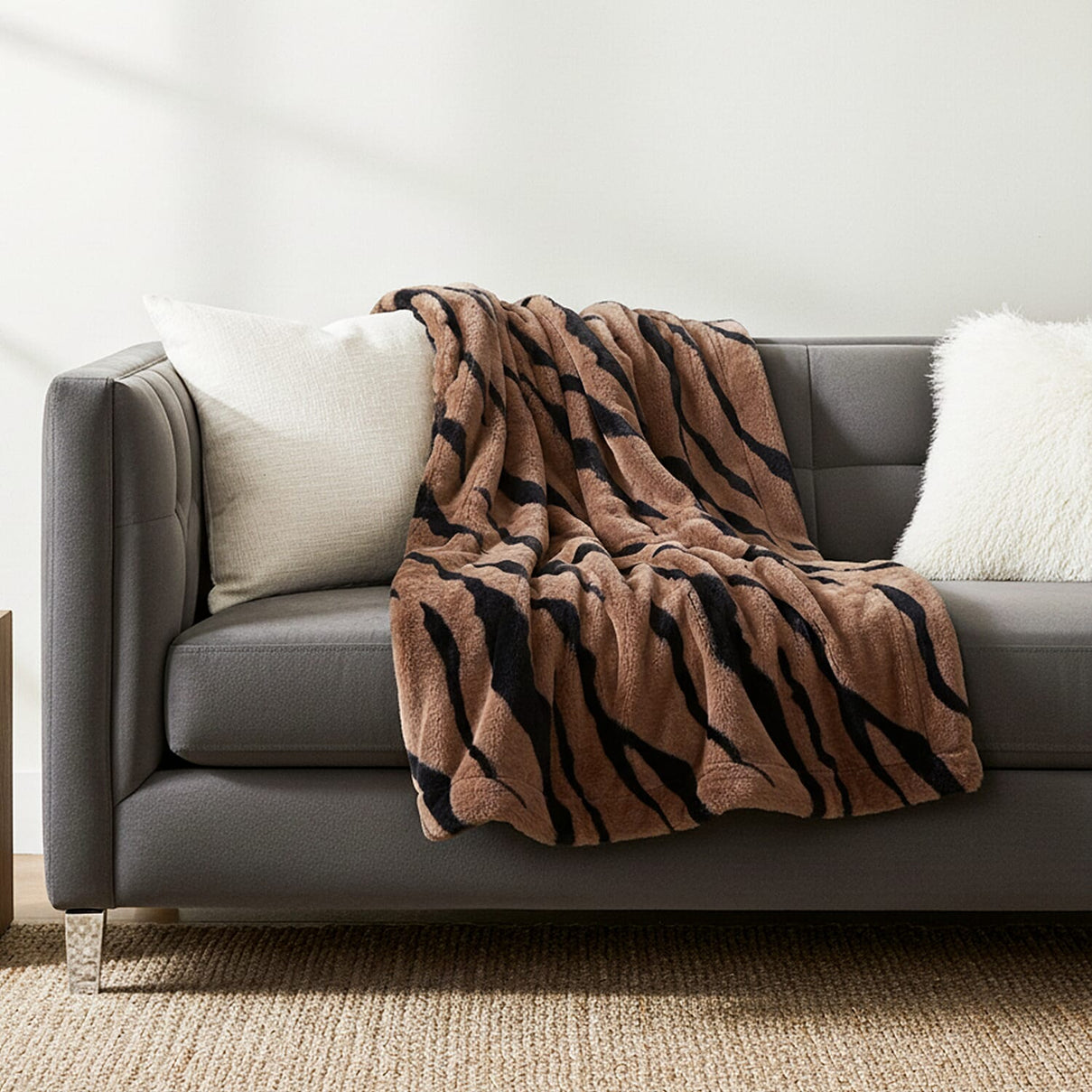 LIVMORE Zebra Print Faux Fur Cosy Blanket (200x150 cm) - Brown &amp; Black, 560 GSM 8188331 2