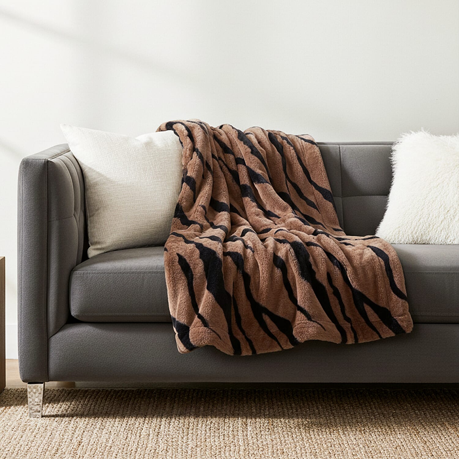 LIVMORE Zebra Print Faux Fur Cosy Blanket (200x150 cm) - Brown &amp; Black, 560 GSM 8188331 2