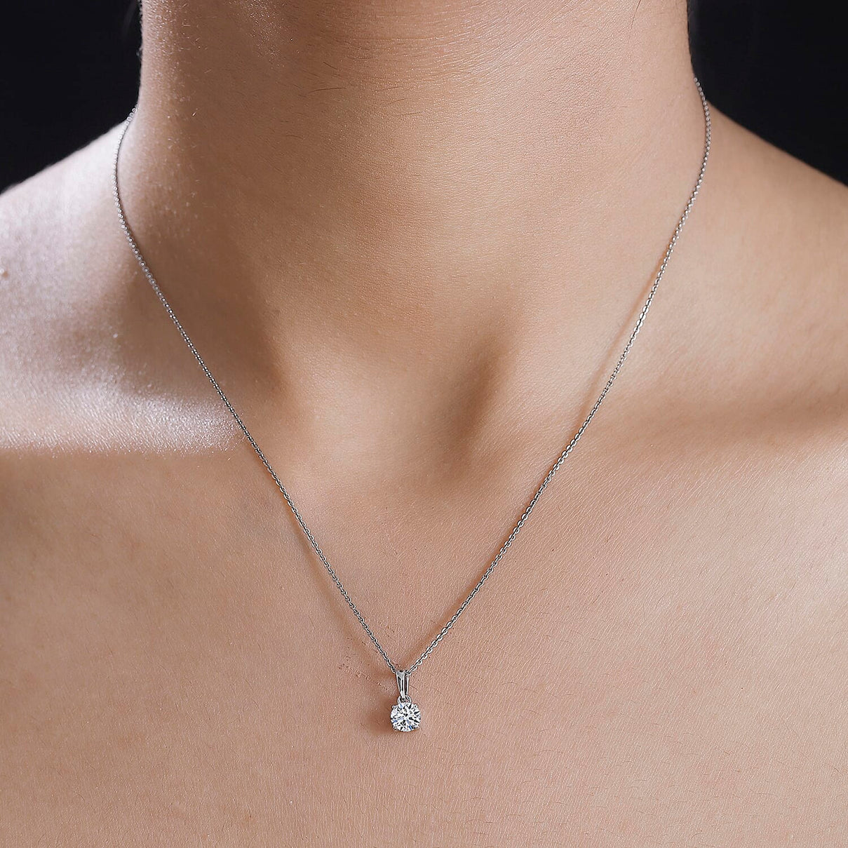 LUXURIANT 950 Platinum SGL Certified Lab Grown Diamond (VS-E/F) Solitaire Pendant 7956191 2