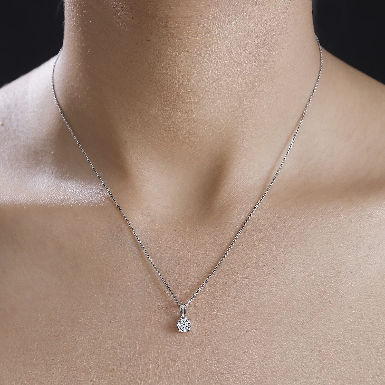LUXURIANT 950 Platinum SGL Certified Lab Grown Diamond (VS-E/F) Solitaire Pendant 7956191 2