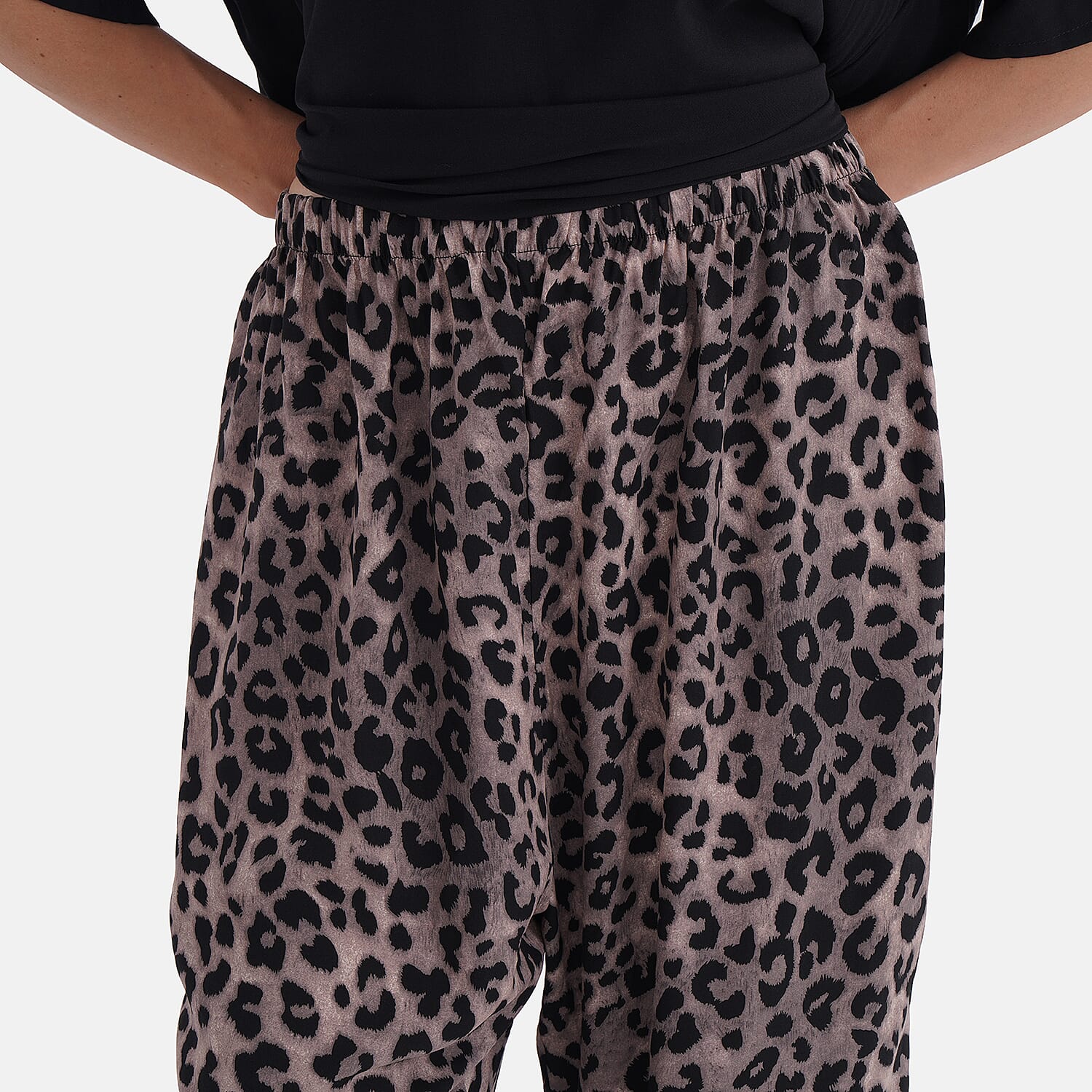 La Marey Leopard Print Loungewear Co-ords Set V32528328 9