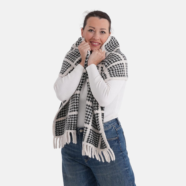 La Marey Super Soft Checkered Scarf with Tassel (180 X 30cm, One Size) - Burgundy 8357219 1