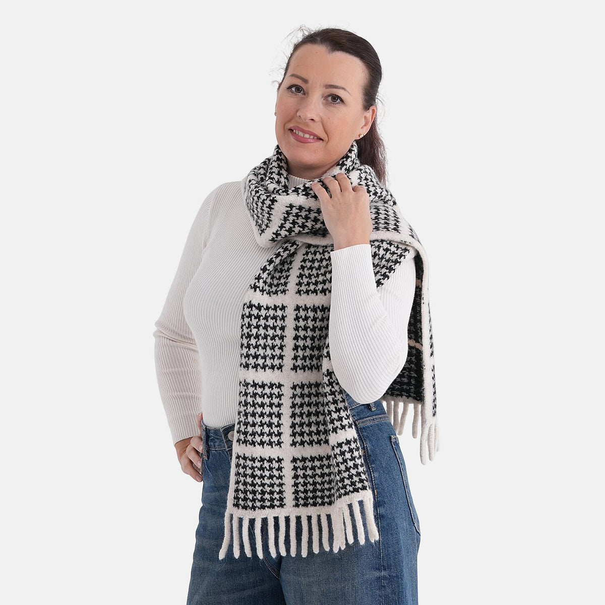 La Marey Super Soft Checkered Scarf with Tassel (180 X 30cm, One Size) - Black 8357217 4
