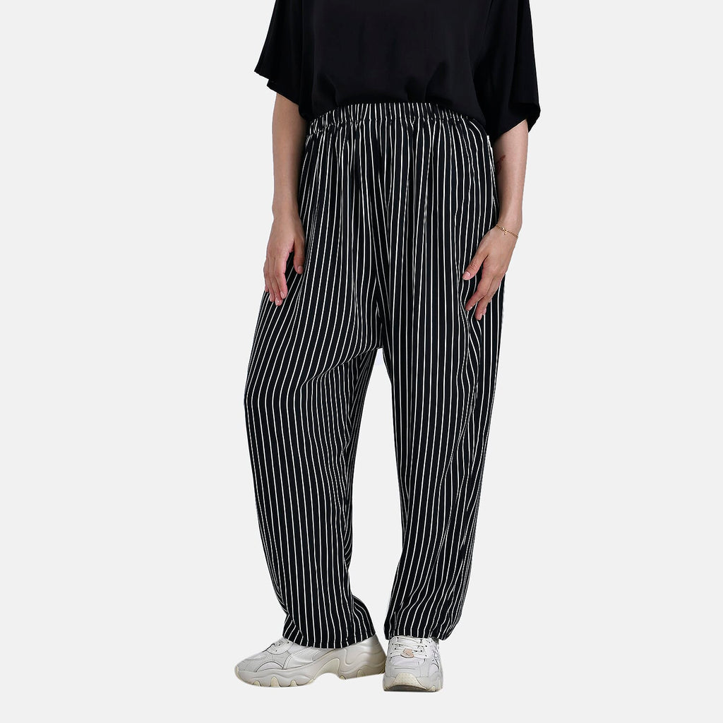La Marey Relaxed Fit Striped Print Loungewear Co-ords Set (Size 16 to 18) - Black