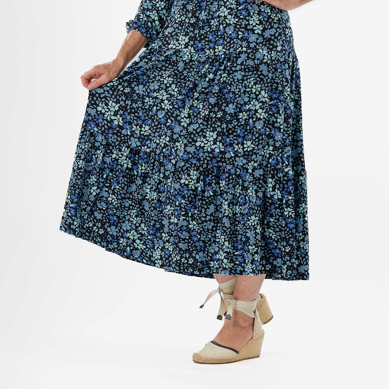 La Marey Soft Touch Knitted Shirred Dress (Size L) - Blue Floral 8111548 4