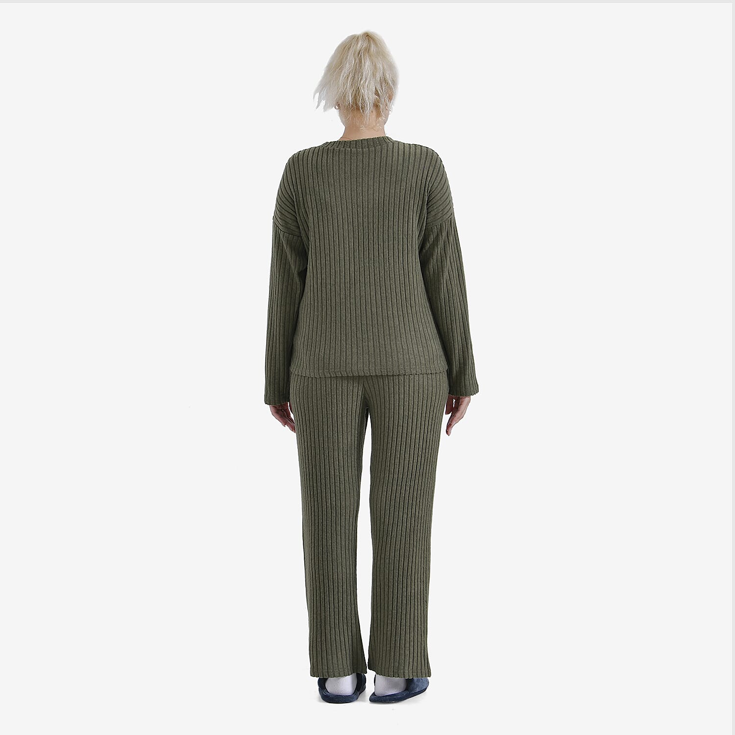 La Marey Two-Piece Knitted Loungewear Set 7860827 3