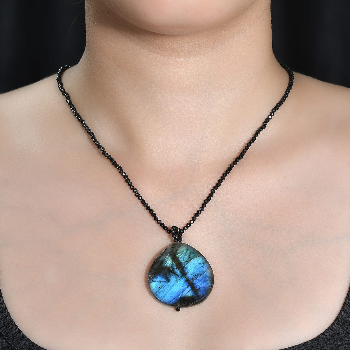 Labradorite,Black Spinel Necklace (Size - 20) 124.13 Ct 7955943 1