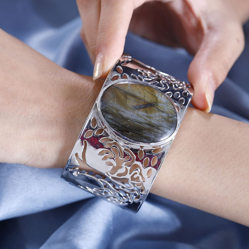 Labradorite Cuff Bangle - White 72 Cts