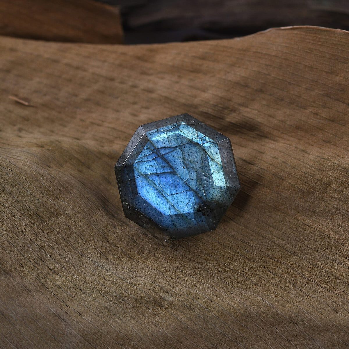 Labradorite Loose Gemstone in Octillion Shape (14.0mm) 7763313 1