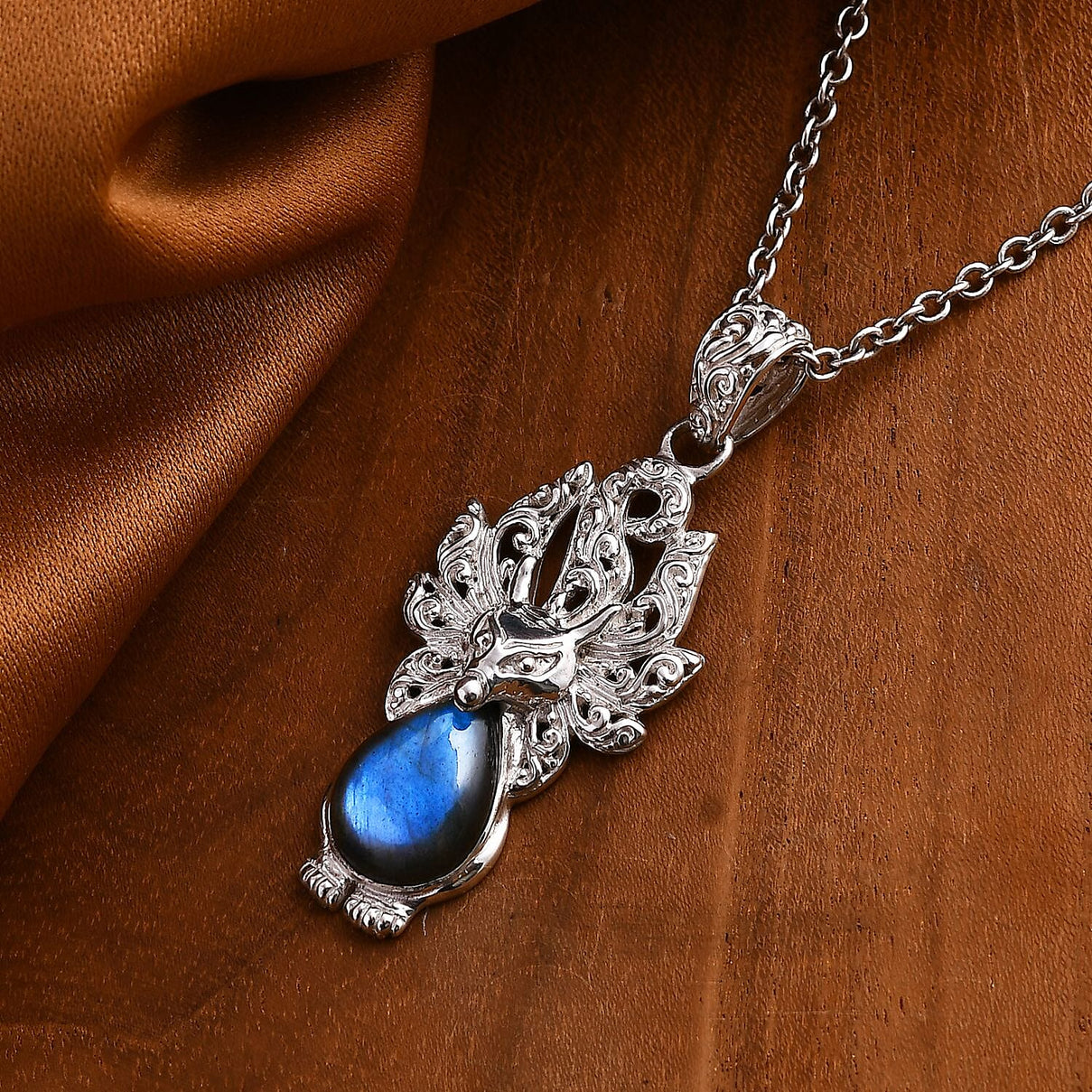 Labradorite Kitsune Solitaire Pendant in Sterling Silver 6.50 ct. 7844452 2