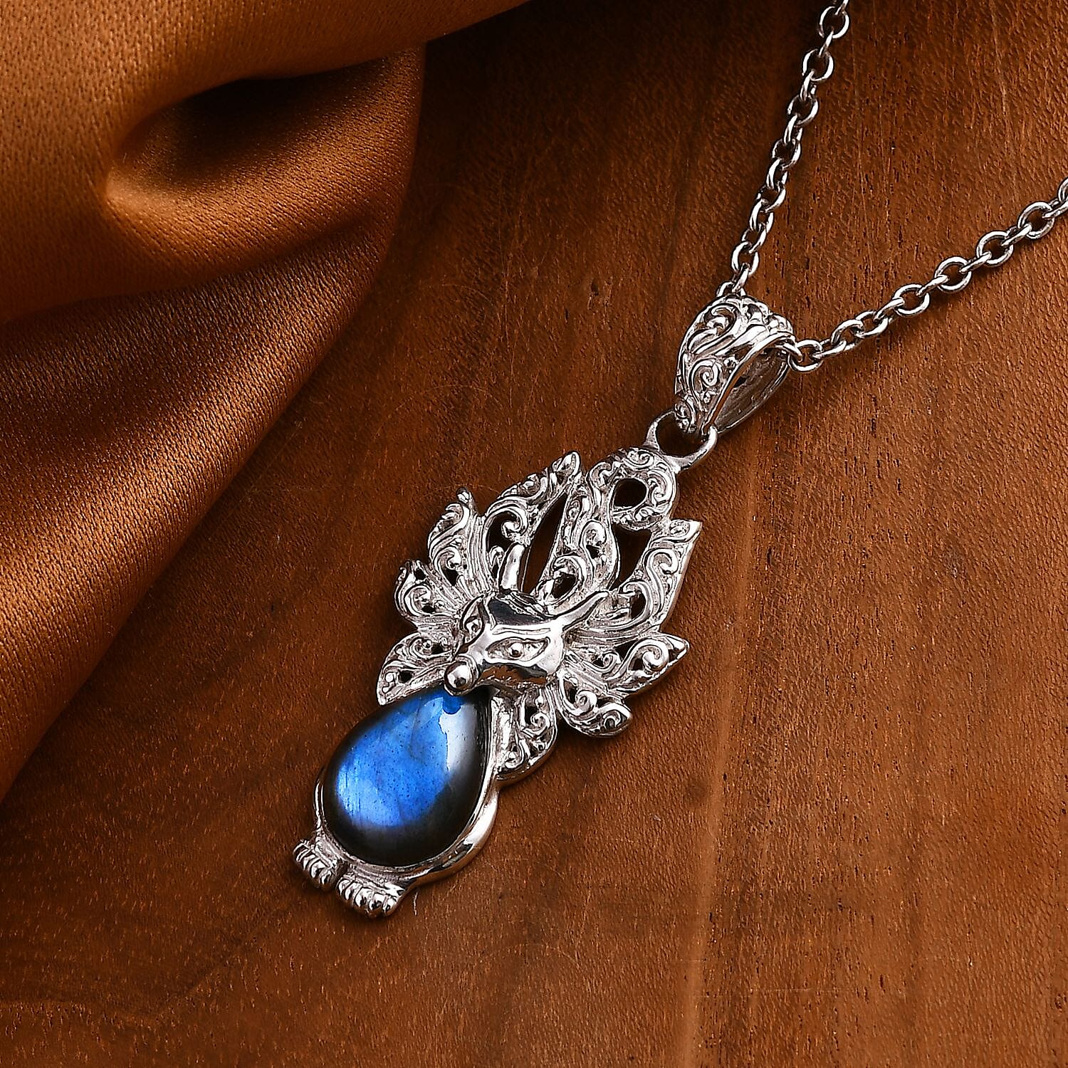 Labradorite Kitsune Solitaire Pendant in Sterling Silver 6.50 ct. 7844452 2
