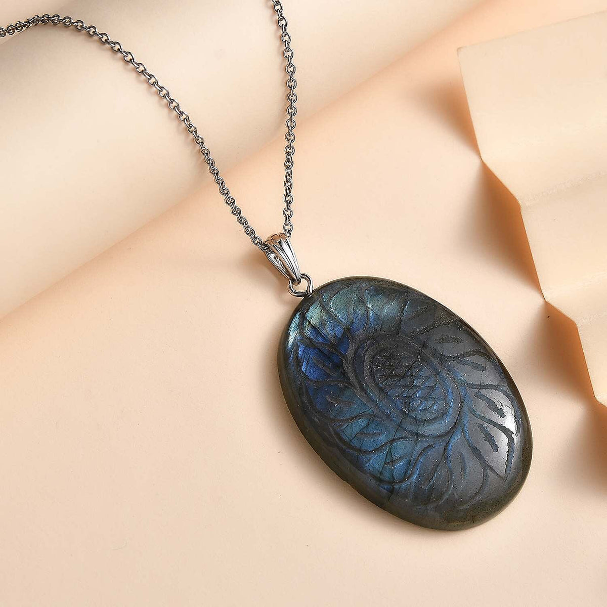 Labradorite Pendant with Chain (Size 20) in Rhodium Overlay Sterling Silver 70.02 Ct. 4318331 2
