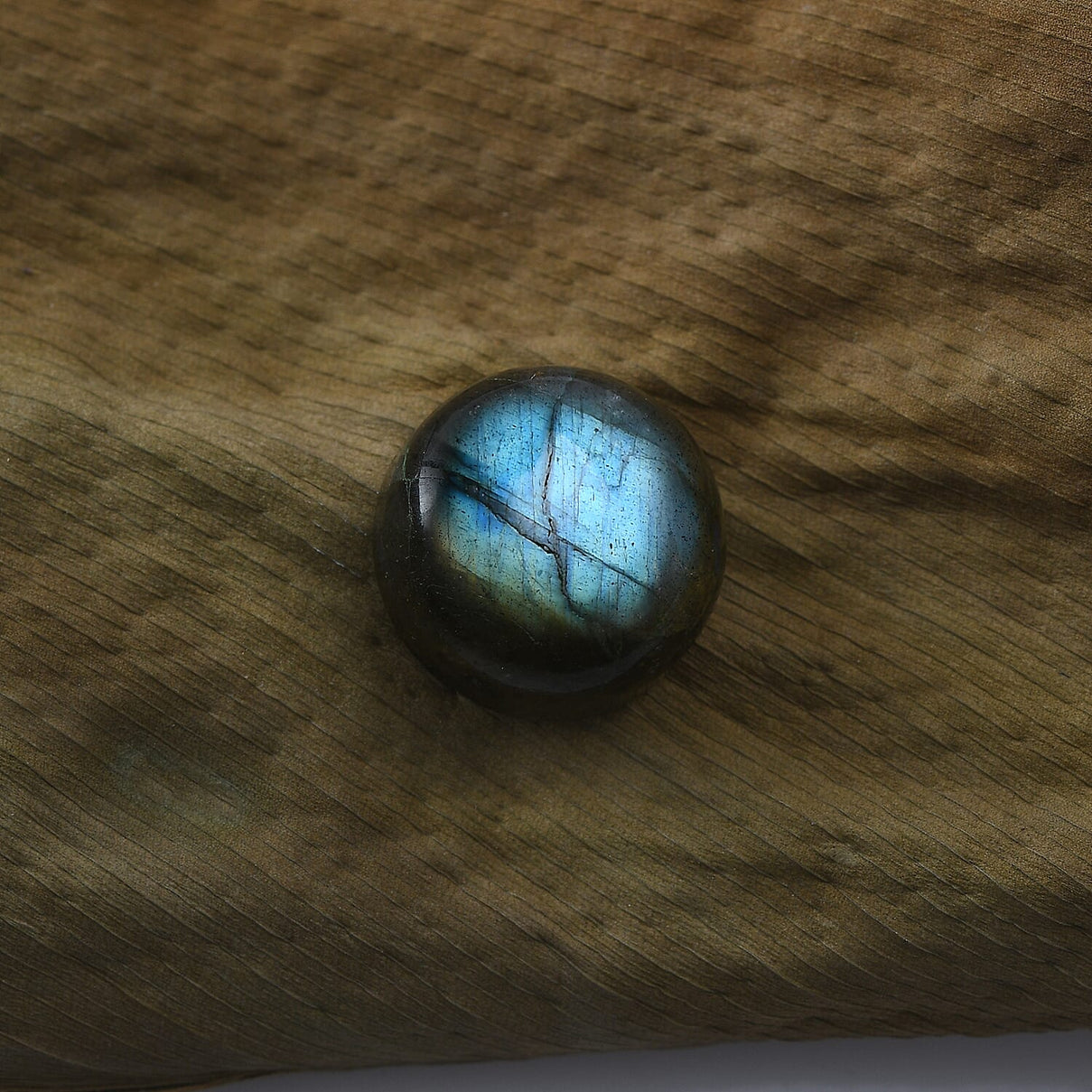 Labradorite Loose Gemstone in Round Shape (14.0mm) 7763318 1