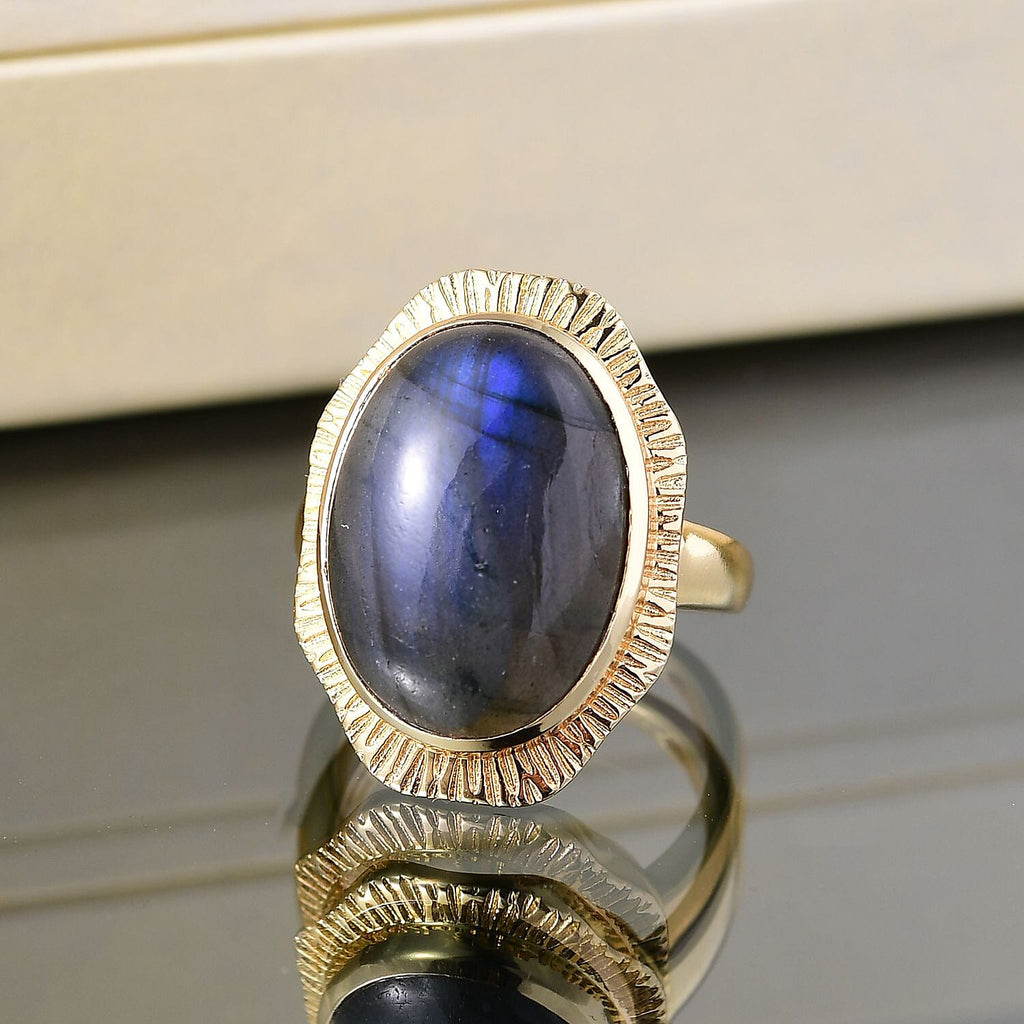 Labradorite Solitaire Ring Pure Yellow Brass  12.035  Ct.