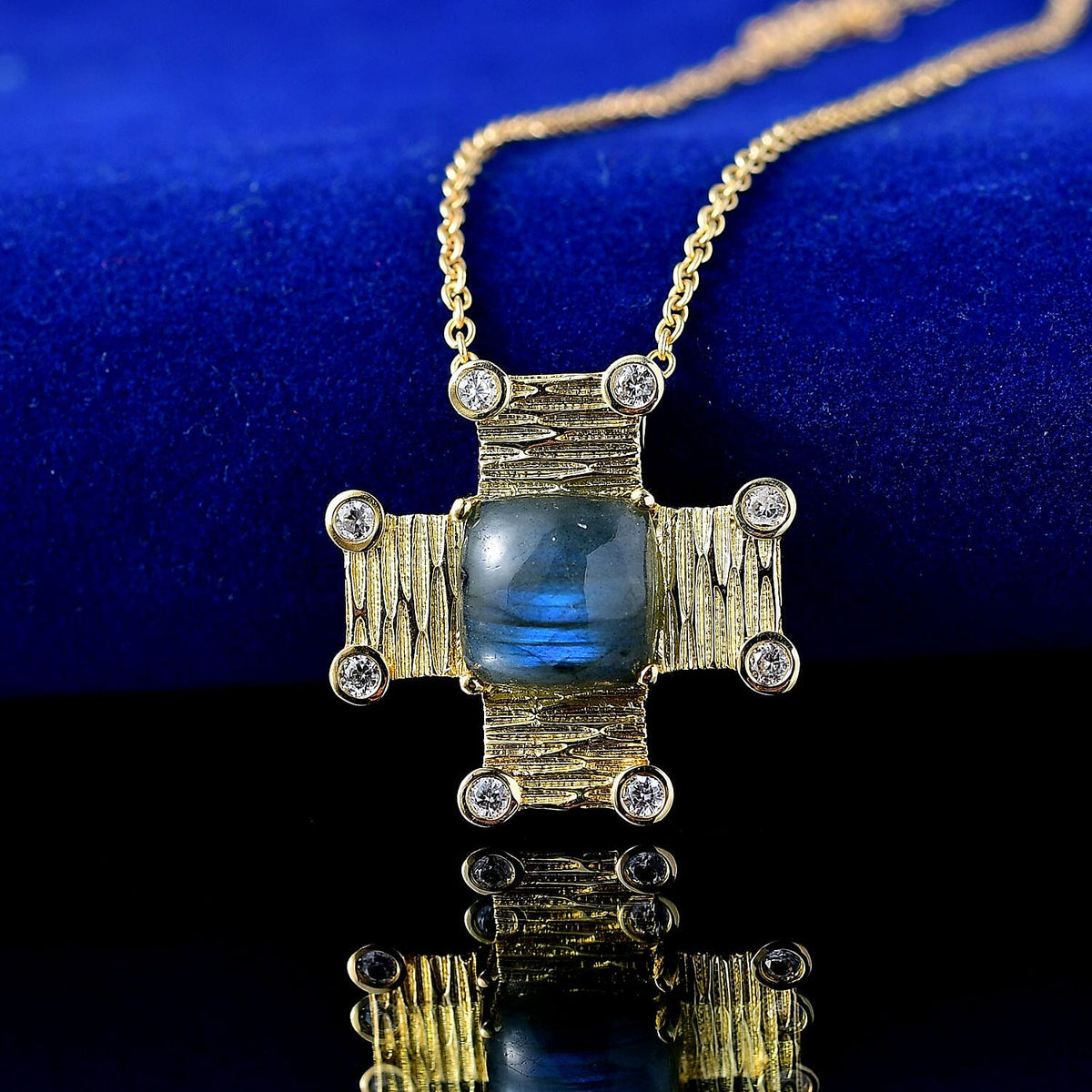 AAA Natural Labradorite &amp; White Zircon Pendant with Chain (Size 20) in Yellow Gold Plating 5.70 Ct. 4391426 3