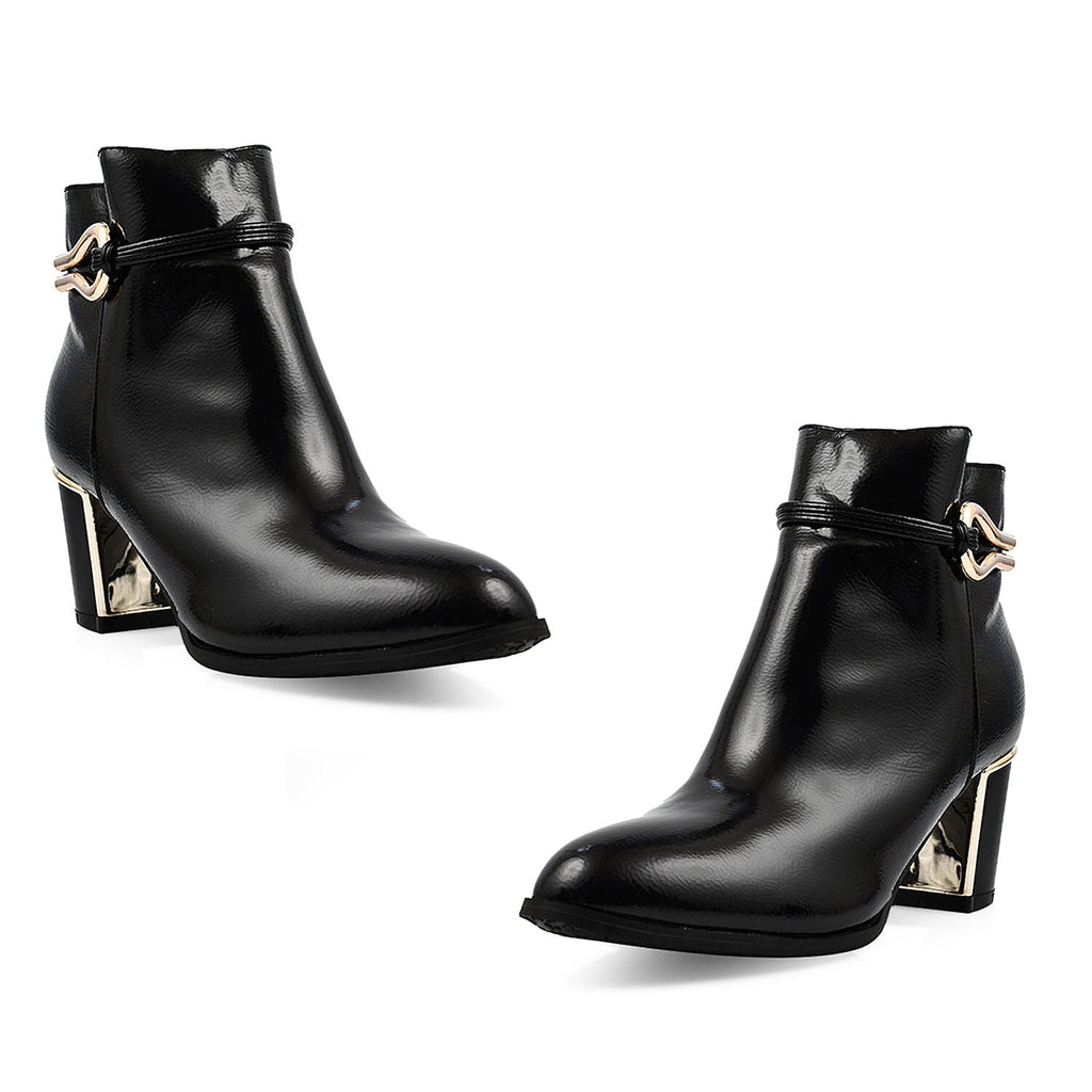 Ladies Shoe (Size 7) - Black