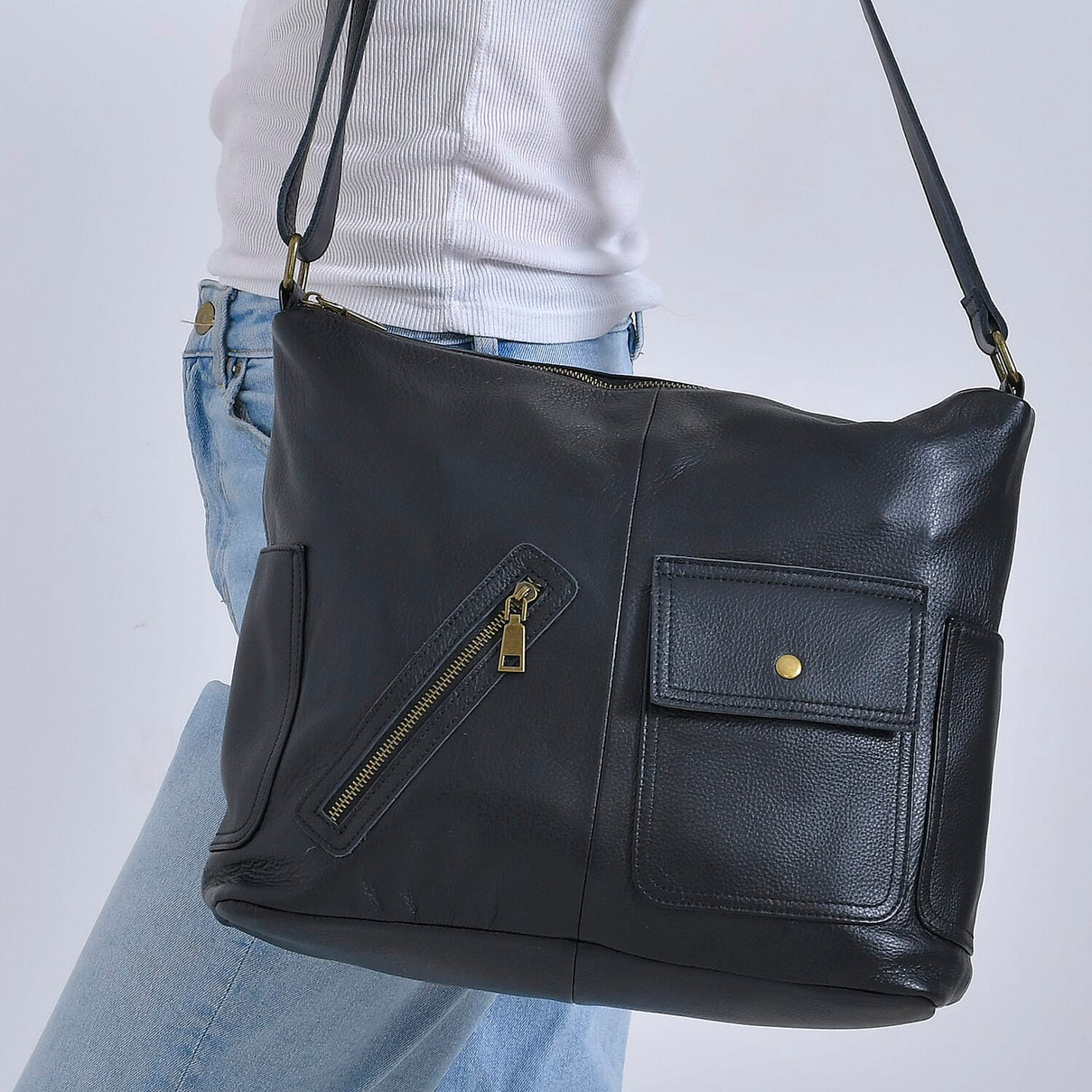 Italy Retro Noble Collection Geometric Crossbody Bag 7856719 9