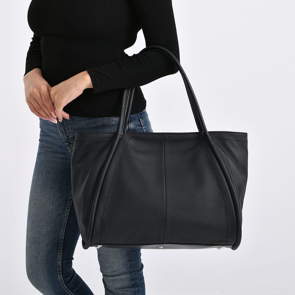 Genuine Leather Tote Bag - Black V32643034 4