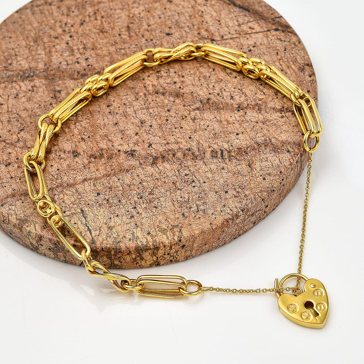 Limited Edition Infinity Collection - 9K Yellow Gold Panther &amp; Diamond Cut Paper Link Bracelet (Size - 7.5) Gold Wt. 6.10 Gms 7779059 2
