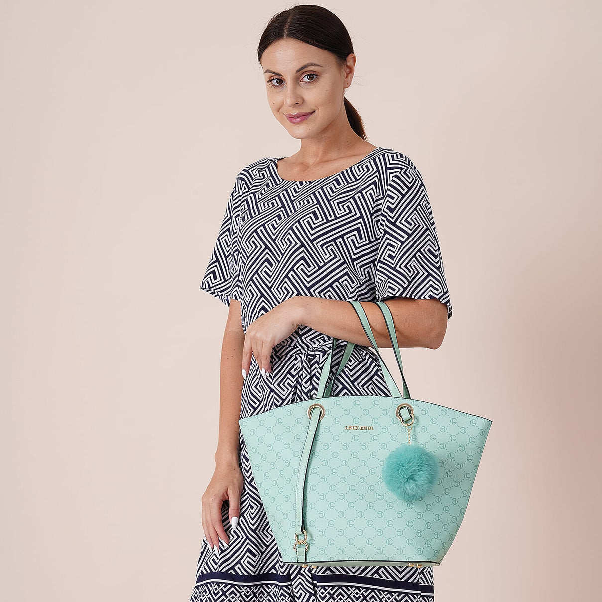 LOCK SOUL Faux Leather Tote Bag - Light Green 6252883 2