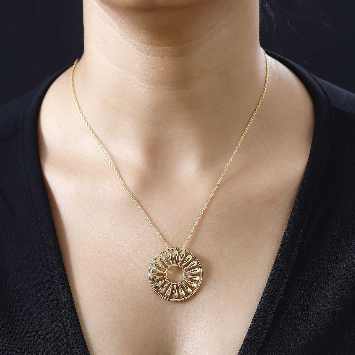 LUCY Q Drip Collection - Circle Pendant with Chain (Size 20) in 18K Yellow Gold Vermeil Plated Sterling Silver 4256568 1
