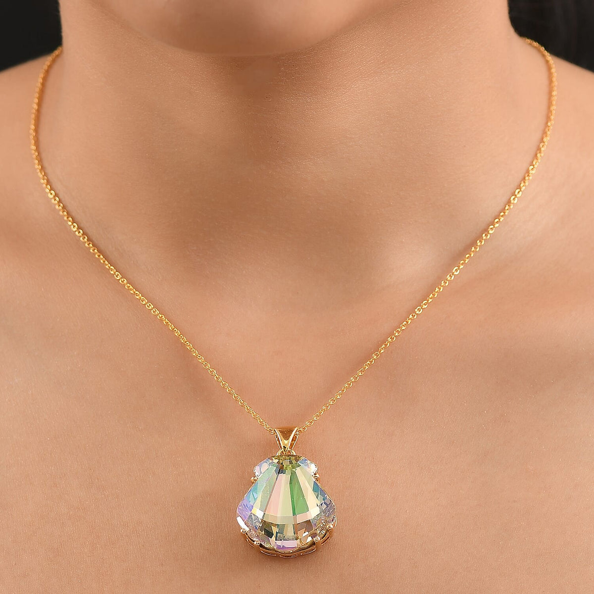 Closeout Deal - Lumingreen Swarovski Crystal Pendant with Chain (Size 20) 29.94 Ct. 4373889 2