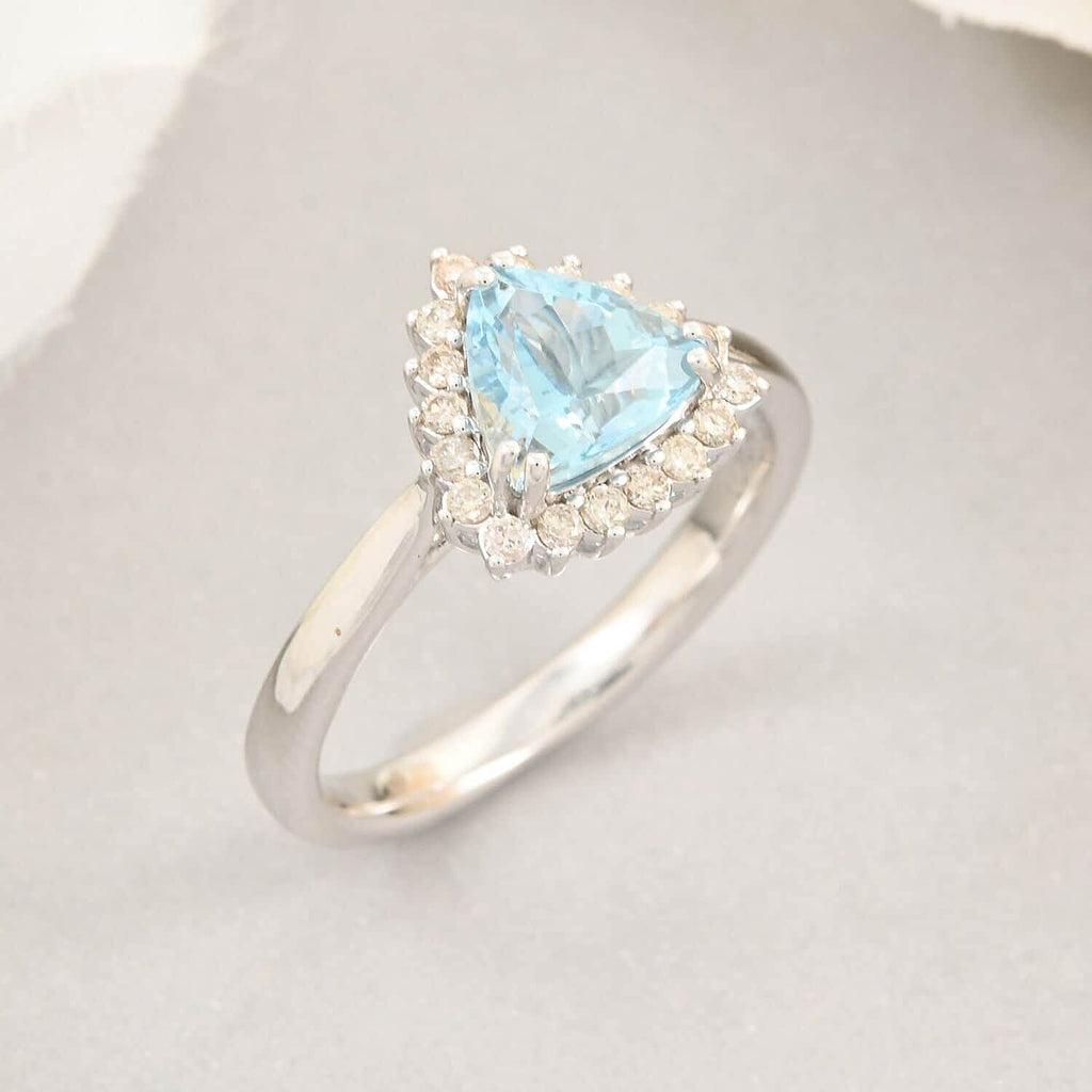 Luxoro  10K White Gold  AAA   Santamaria Aquamarine ,  White Diamond  I2 Ring 1.20 ct,  Gold Wt. 3.11 Gms  1.200  Ct.