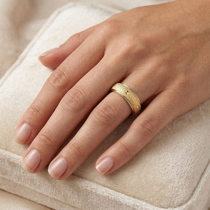 Royal Bali Collection - 9K Yellow Gold Spinner Band Ring 8415491 2