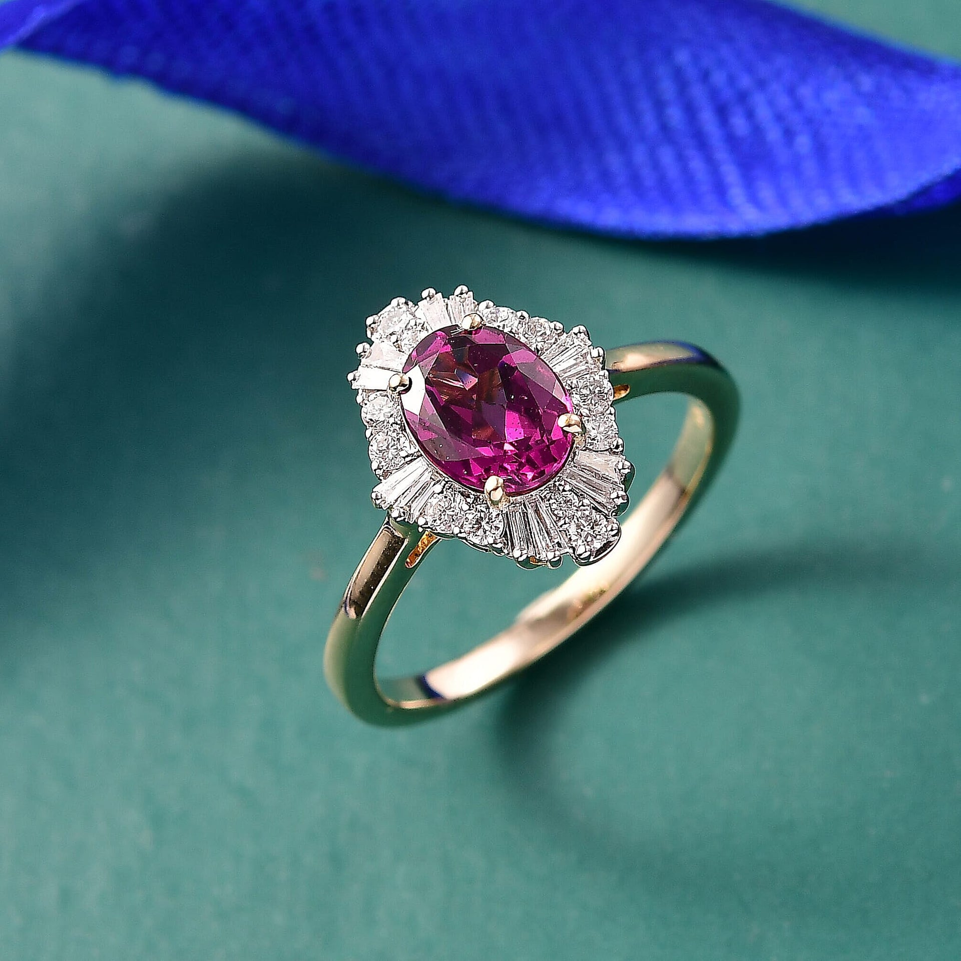 Certified &amp; Appraised LUXURIANT 1.82 Ct. AAA Radiant Ember Garnet, Lab Grown Diamond Halo Ring in 10K Yellow Gold (SI, GH) 8284426 2