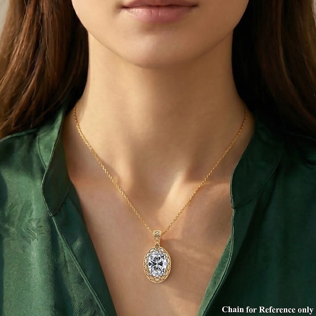Luxuriant - Tarakasi 18K Yellow Gold IGI Certified VS-E-F Lab Grown Diamond  Oval Cut Solitaire Pendant 2.00 Ct.