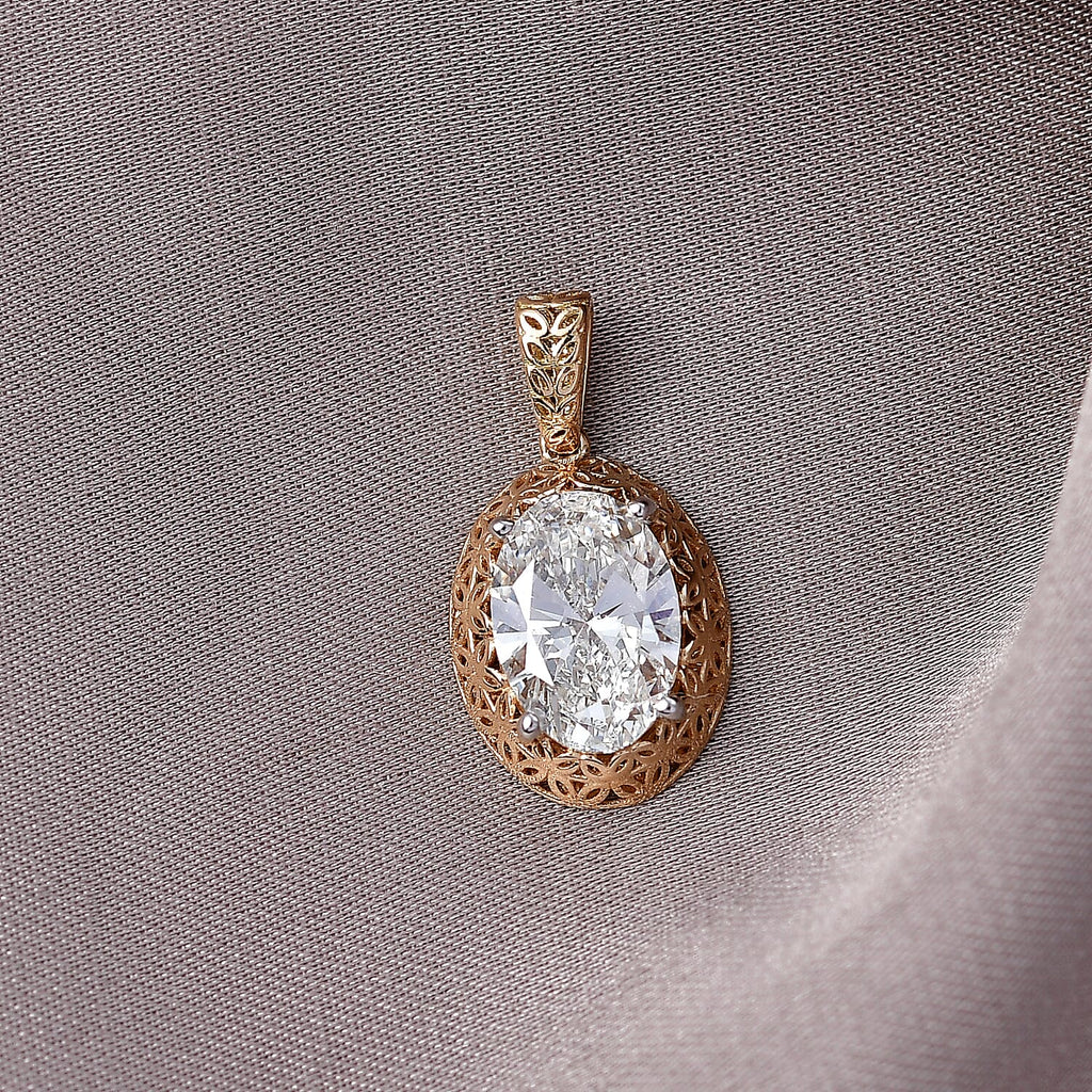Luxuriant - Tarakasi 18K Yellow Gold IGI Certified VS-E-F Lab Grown Diamond  Oval Cut Solitaire Pendant 2.00 Ct.