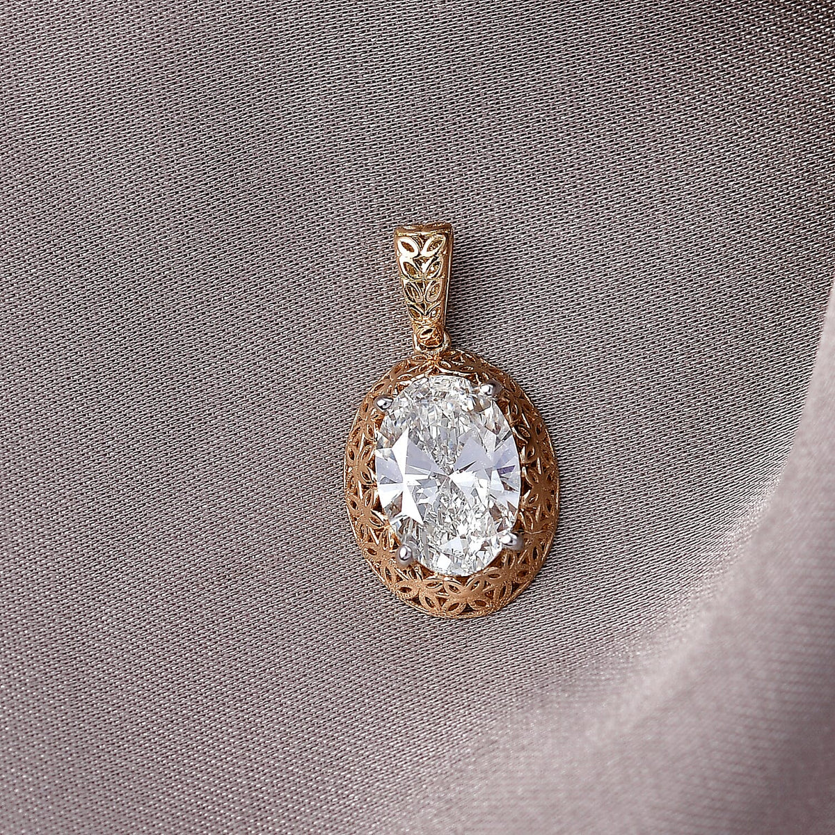 LUXURIANT 2 Ct. Lab Grown Diamond Oval Cut Solitaire Pendant in 18K Yellow Gold IGI Certified (VS-E-F ) 8499105 3