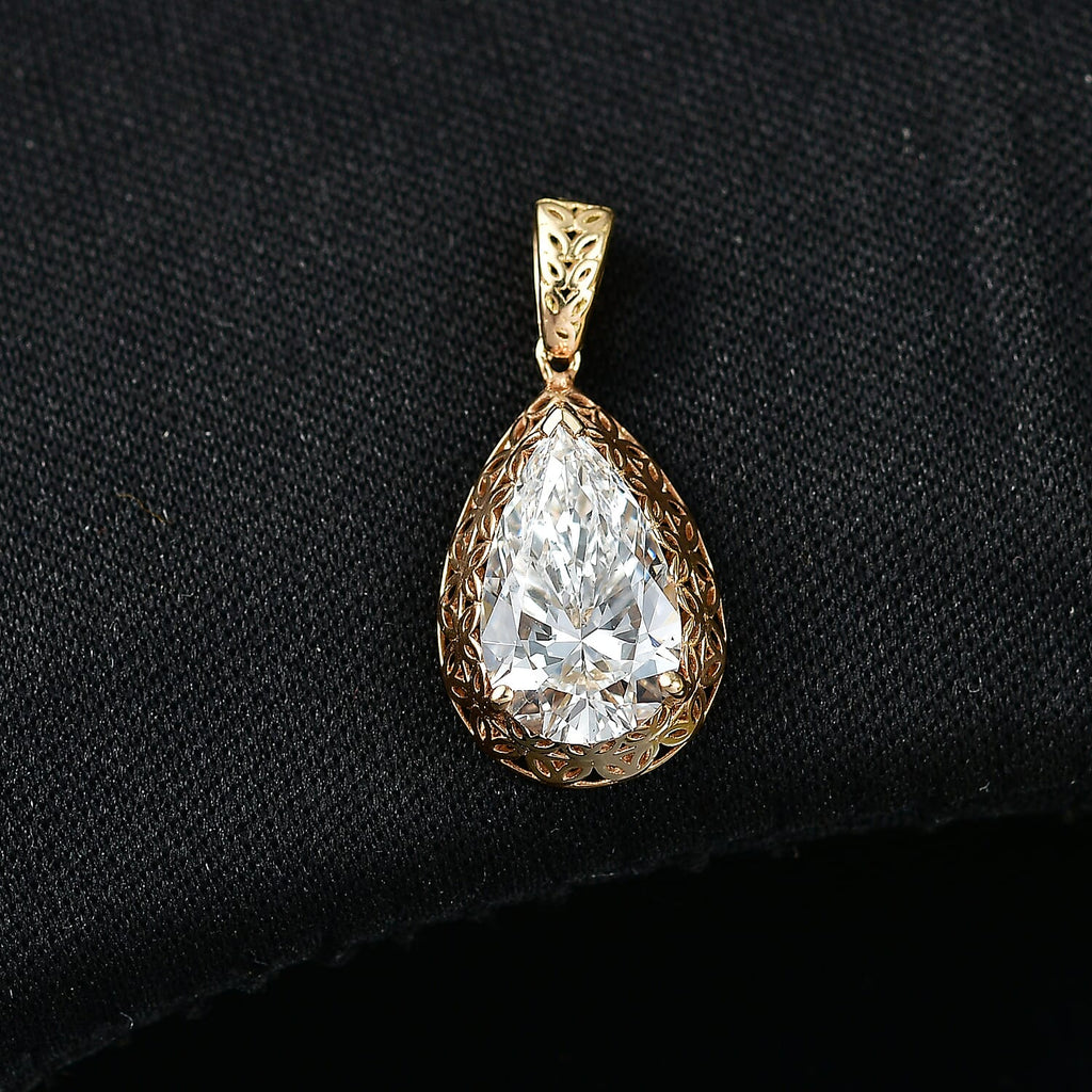 Luxuriant- Tarakasi 18K Yellow Gold IGI Certified VS-E-F Lab Grown Diamond Solitaire Pendant 2.03 Ct