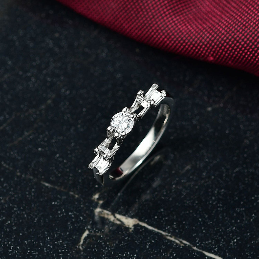 Luxuriant 950 Platinum Lab Grown Diamond (VS-EF) 5 Stone Ring 0.25 Ct, Platinum Wt. 4.75 Gms.