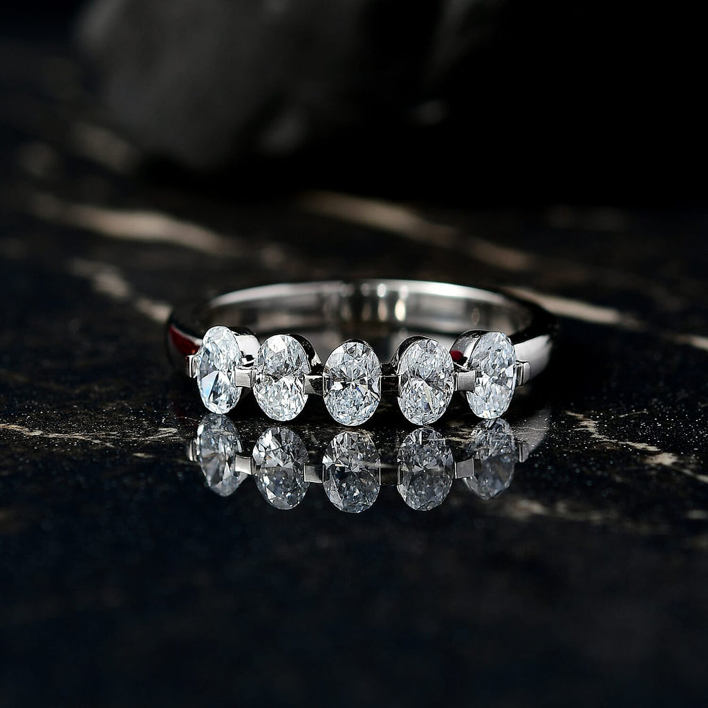 Luxuriant 950 Platinum (VS-EF) Lab Grown Diamond IGI Certified Ring 1.00 Ct, Platinum Wt. 4.98 Gms.