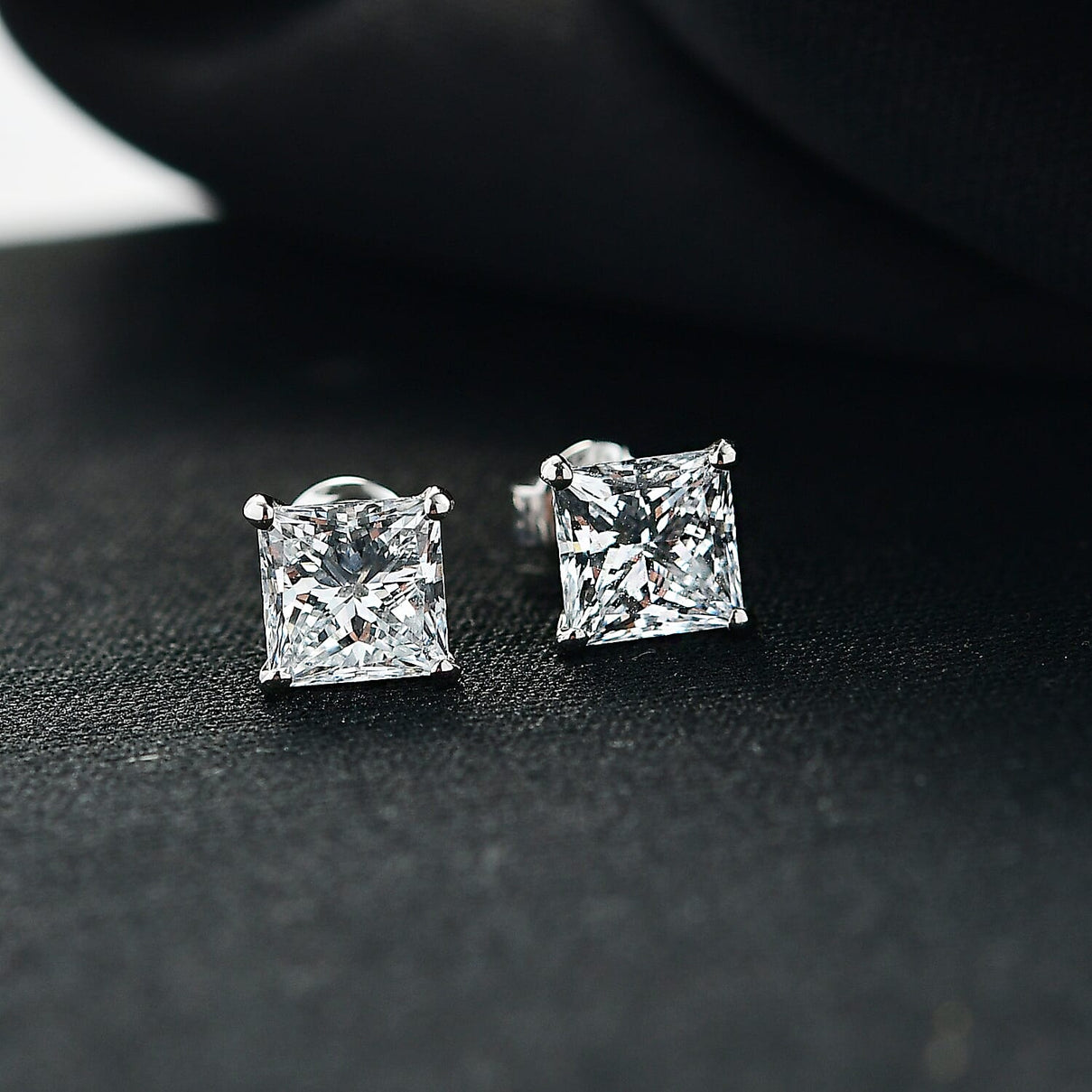 Luxuriant - 950 Platinum SGL Certified Lab Grown Diamond (VS-E-F) Solitaire Stud Push Post Earring 2.00 Ct. 8360038 2