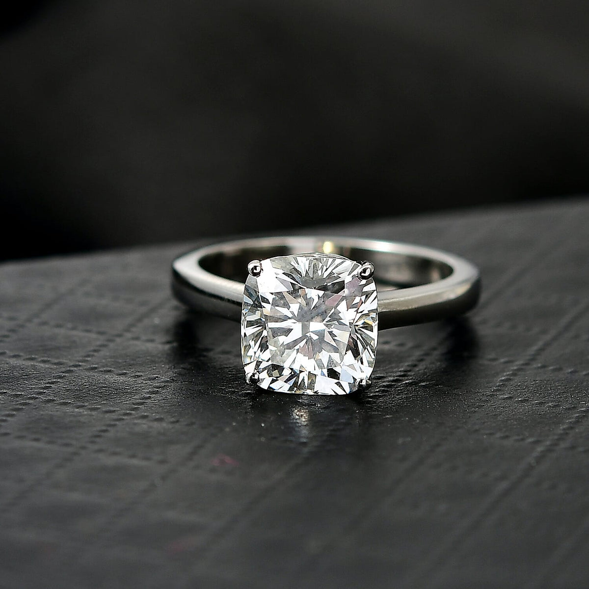 Luxuriant 950 Platinum VS Lab Grown Diamond G, VS Ring, Platinum Wt.6 Gms  3.000  Ct. 8230590 1