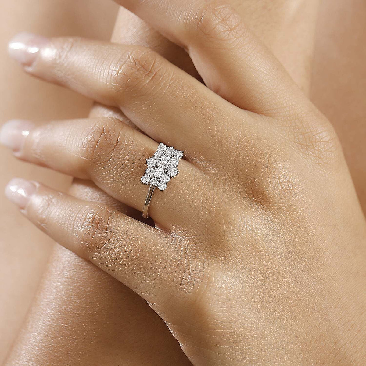 LUXURIANT 9K White Gold Lab Grown Diamond SGL Certified EF, VS Cluster Ring 1 ct 7967981 3
