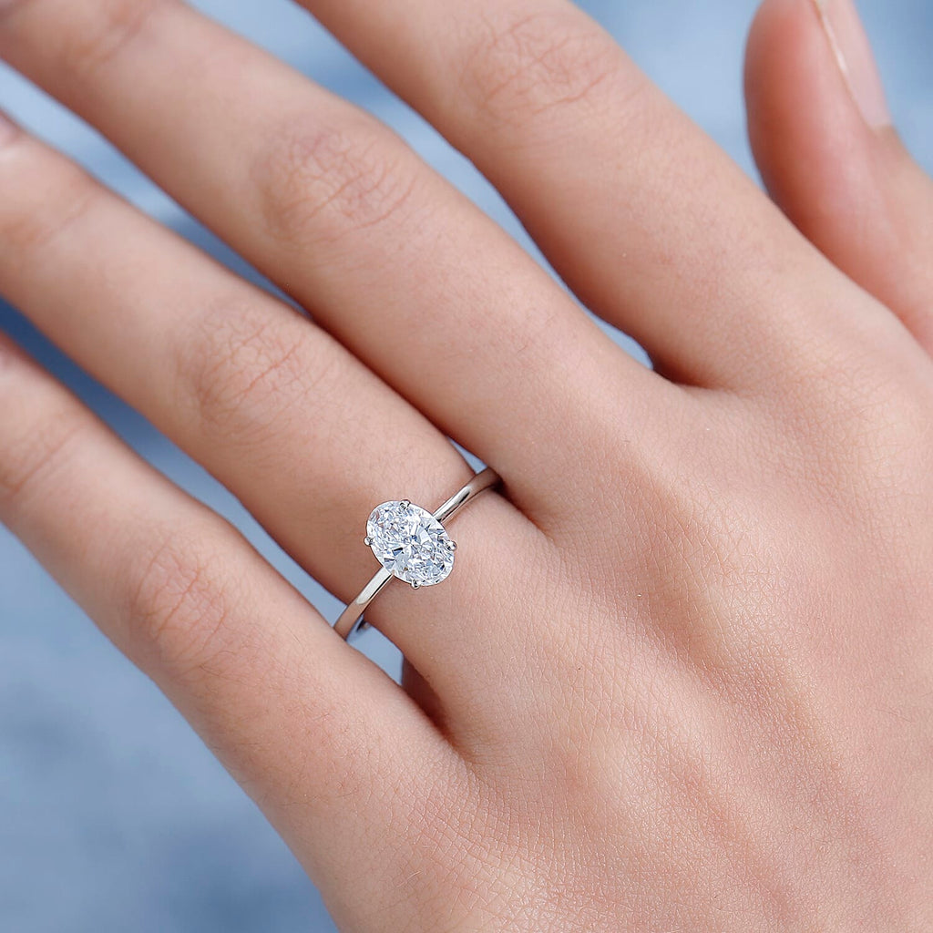 Luxuriant Diamond - 950 Platinum IGI Certified (VS-E-F) Lab Grown Diamond Oval Ring 1.00 Ct.
