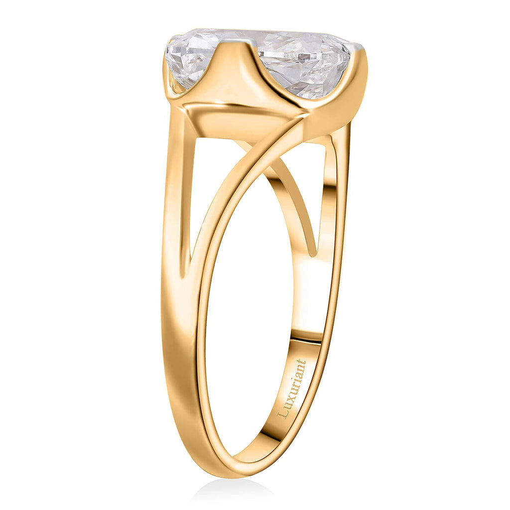Luxuriant Diamond - 18K Yellow Gold IGI Certified Cushion Cut(VS1-G) Lab Grown Diamond Ring 5.00 Ct.