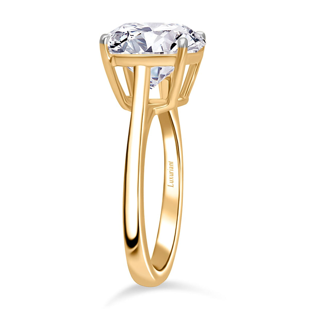 Luxuriant Diamond - 18K Yellow Gold IGI Certified Round Cut (VS2-G) Lab Grown Diamond Ring 5.00 Ct.