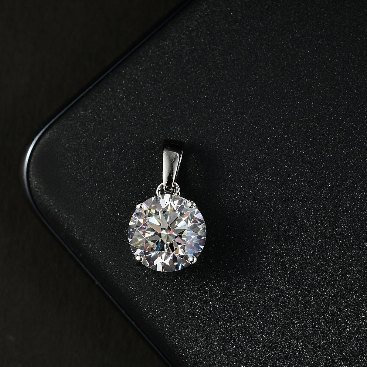 LUXURIANT 1.5 Ct. Lab Grown Diamond Solitaire Pendant in 950 Platinum 7956240 8