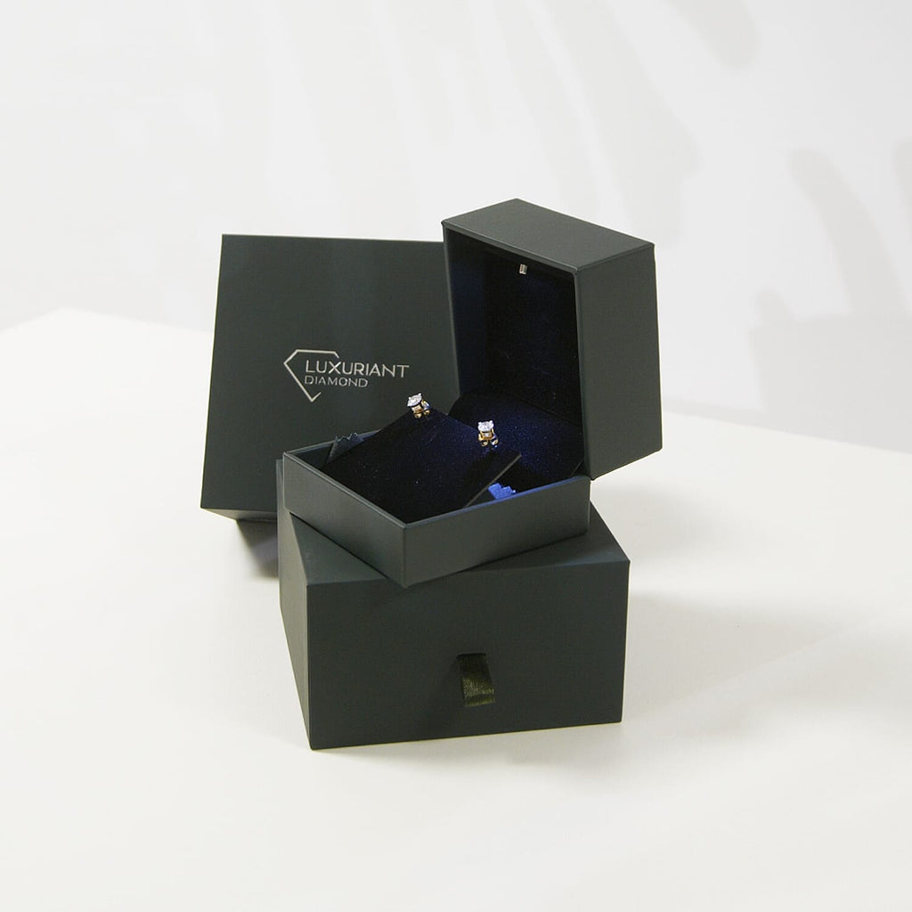 Luxuriant Diamond 950 Platinum VS-GH Lab Grown Diamond VS Earring, Platinum Wt.1 Gms  1.000  Ct.