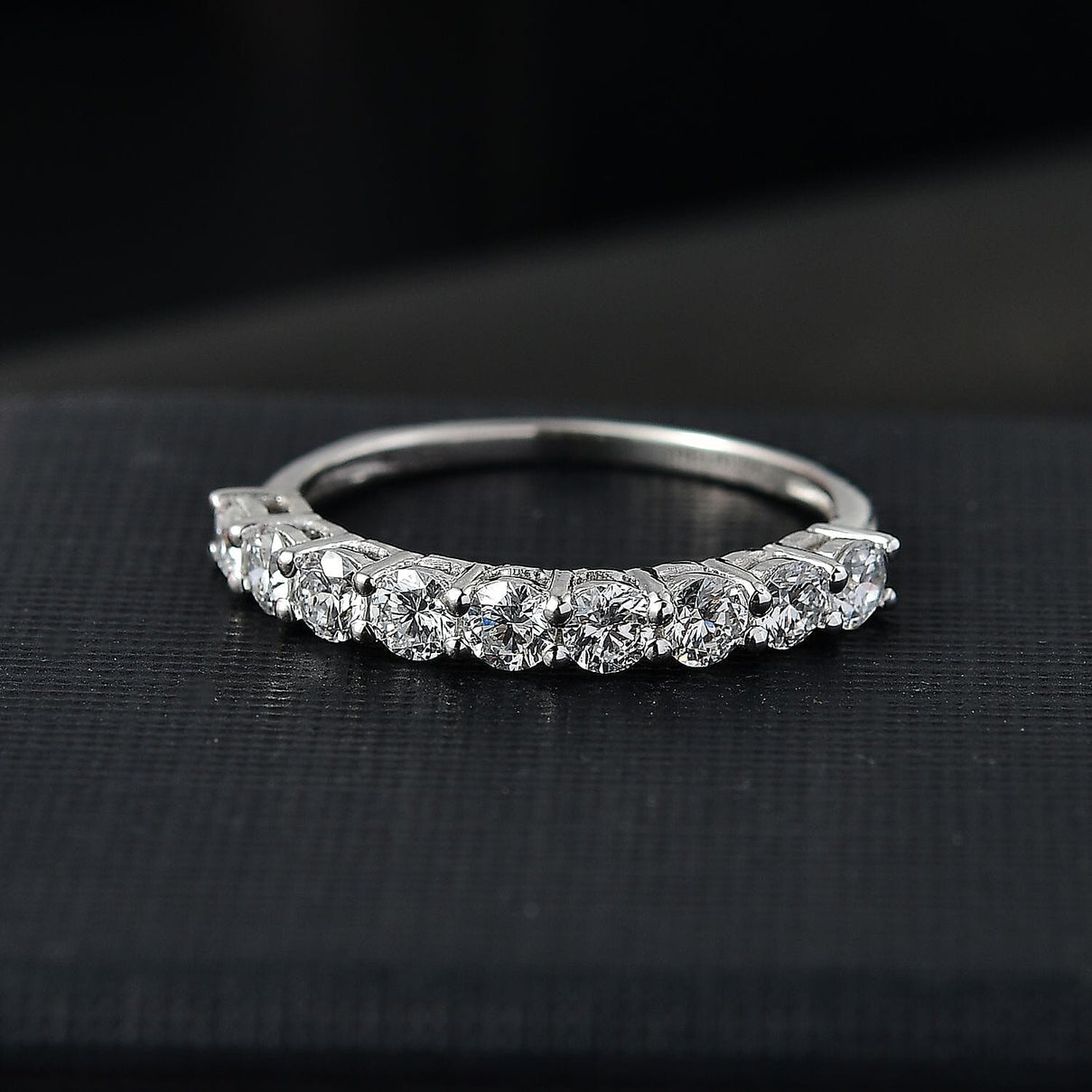 LUXURIANT 0.99 Ct. Lab Grown Diamond Ring in 9K White Gold SGL Certified (VS-E-F) 8105698 1